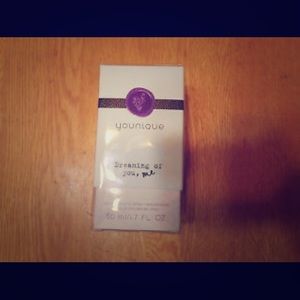 🔥🔥Younique- Dreaming of you, ME!